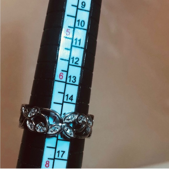 🌹Beautiful 3-Ring Garnet Solitaire and Double Filigree Bands - Picture 7 of 10